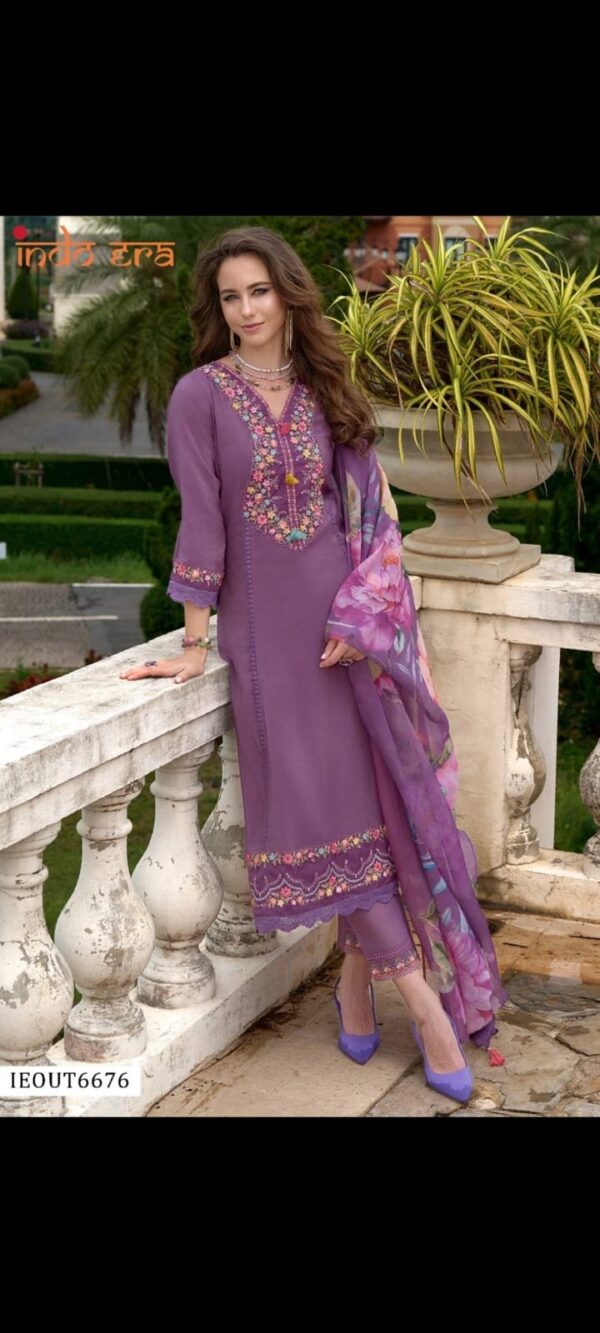 Elegant Silk Blend Embroidered Outfit with Organza Floral Dupatta - Image 3